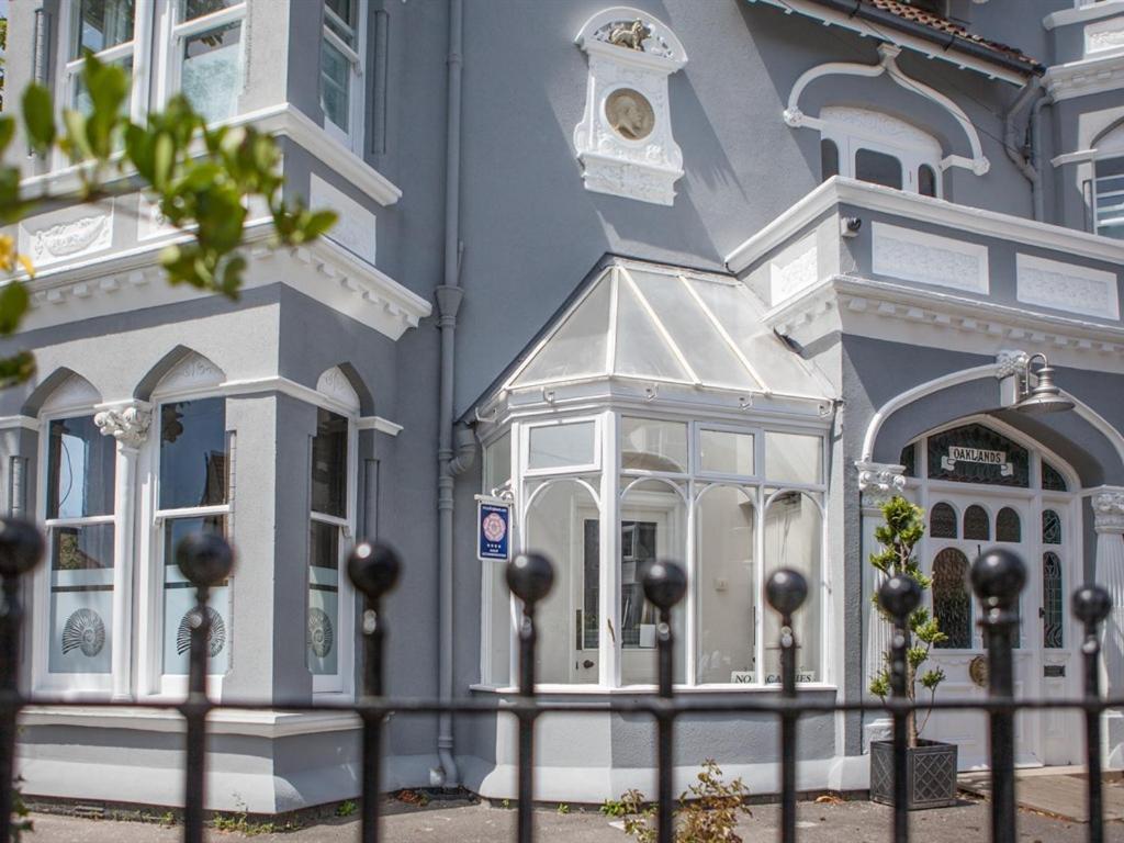 Oaklands Guest House Weymouth Exterior photo